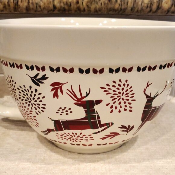 The Bake Shop by Master Class 9” Large Reindeer Ceramic Mixing Bowl with spout - Picture 1 of 7